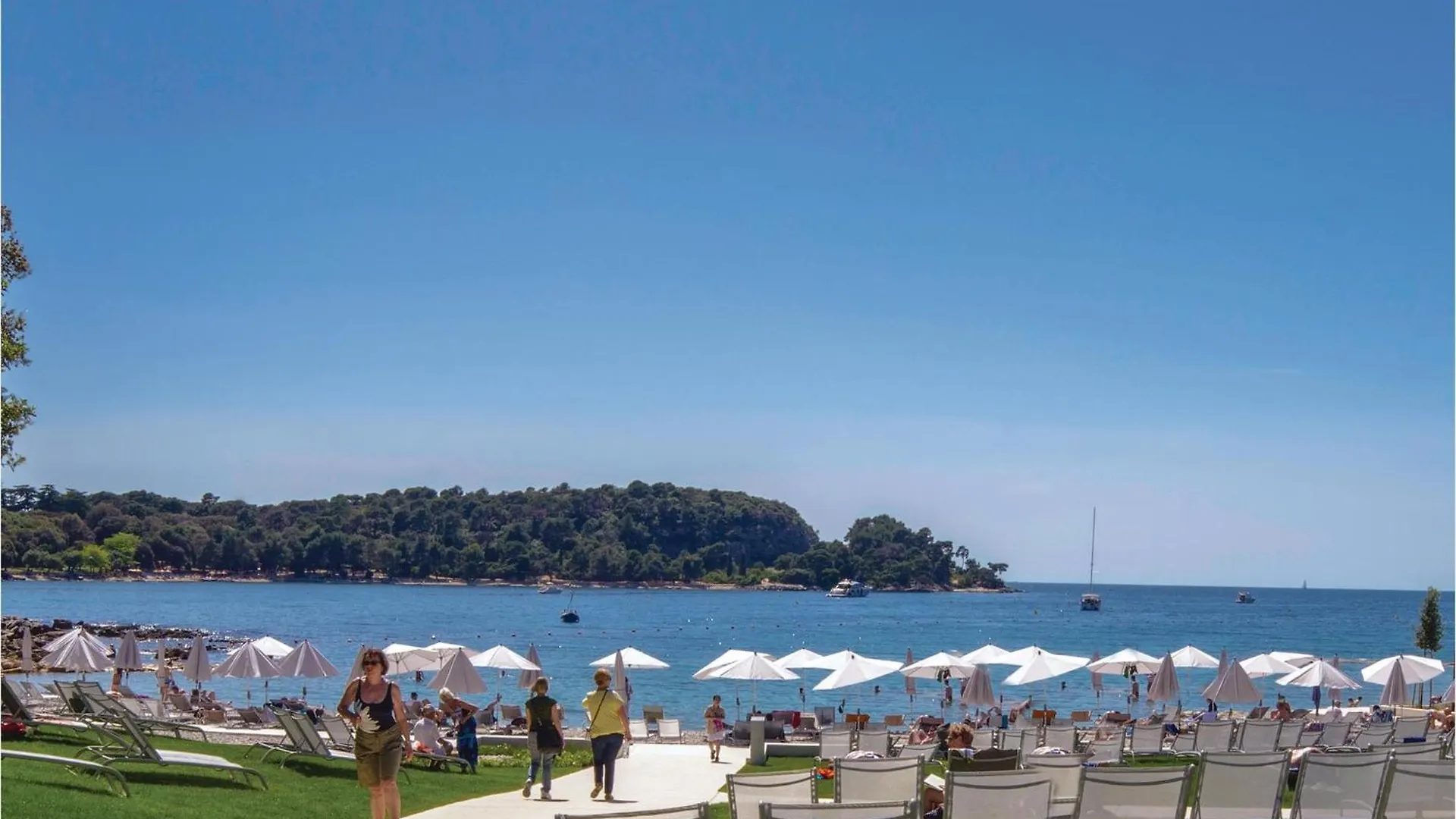 Stunning Apartment In Rovinj With Kitchen