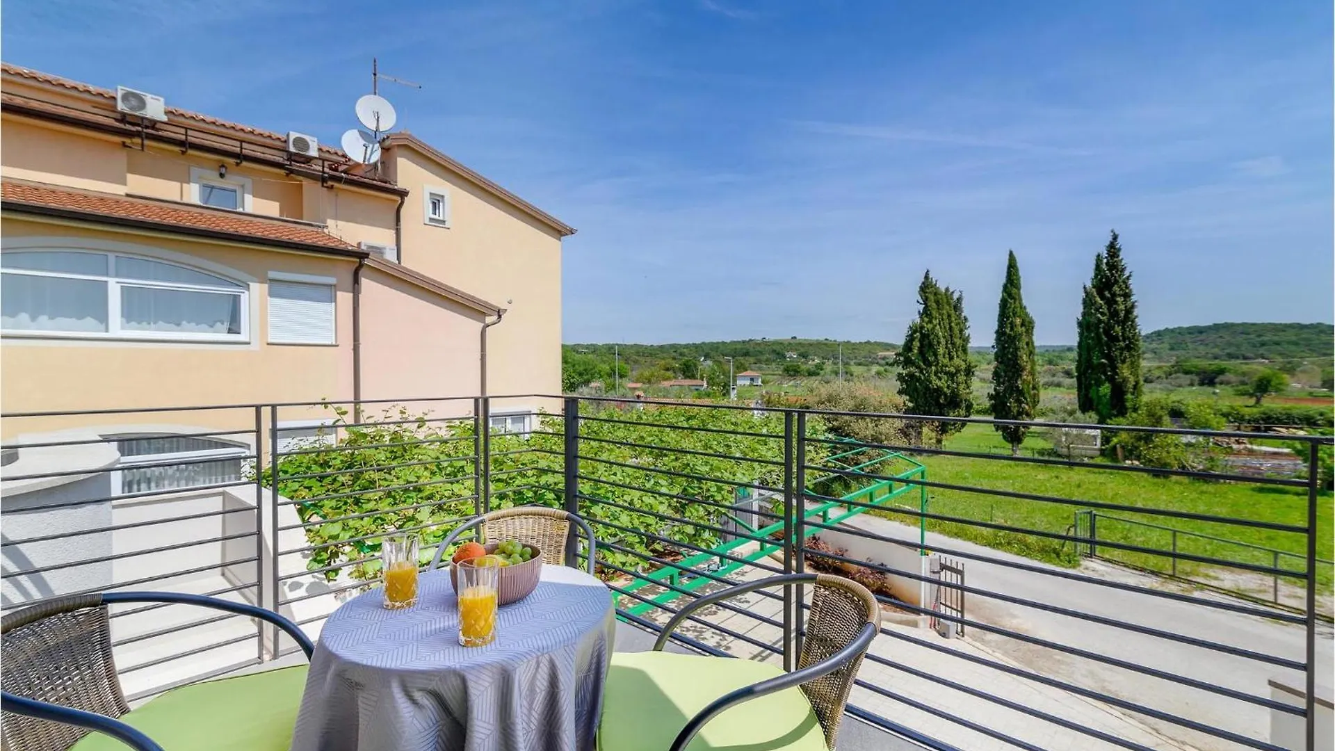 Stunning Apartment In Rovinj With Kitchen